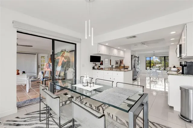 $549,000 | 11903 Southwest Kingsway Circle, Lake Suzy, FL 34269