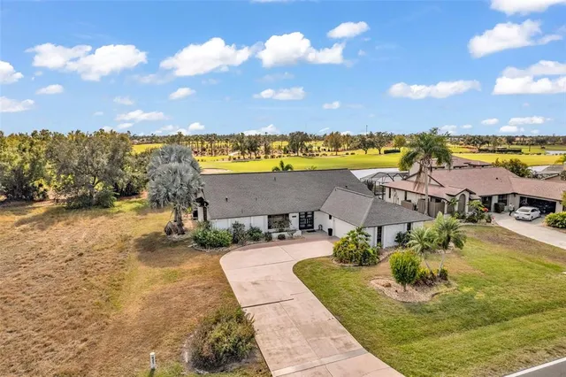 $549,000 | 11903 Southwest Kingsway Circle, Lake Suzy, FL 34269