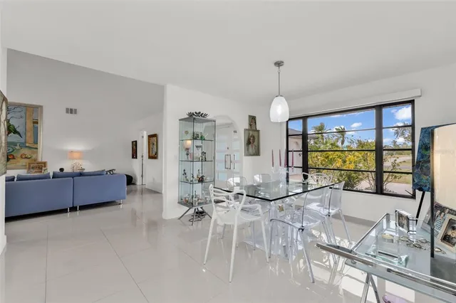 $549,000 | 11903 Southwest Kingsway Circle, Lake Suzy, FL 34269