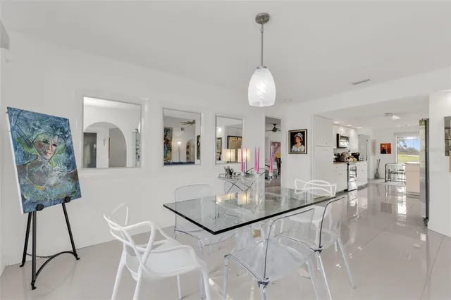 $549,000 | 11903 Southwest Kingsway Circle, Lake Suzy, FL 34269