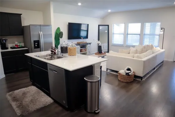 $2,249 | 3025 Zinnia Street, Royse City, TX 75189