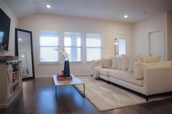 $2,249 | 3025 Zinnia Street, Royse City, TX 75189