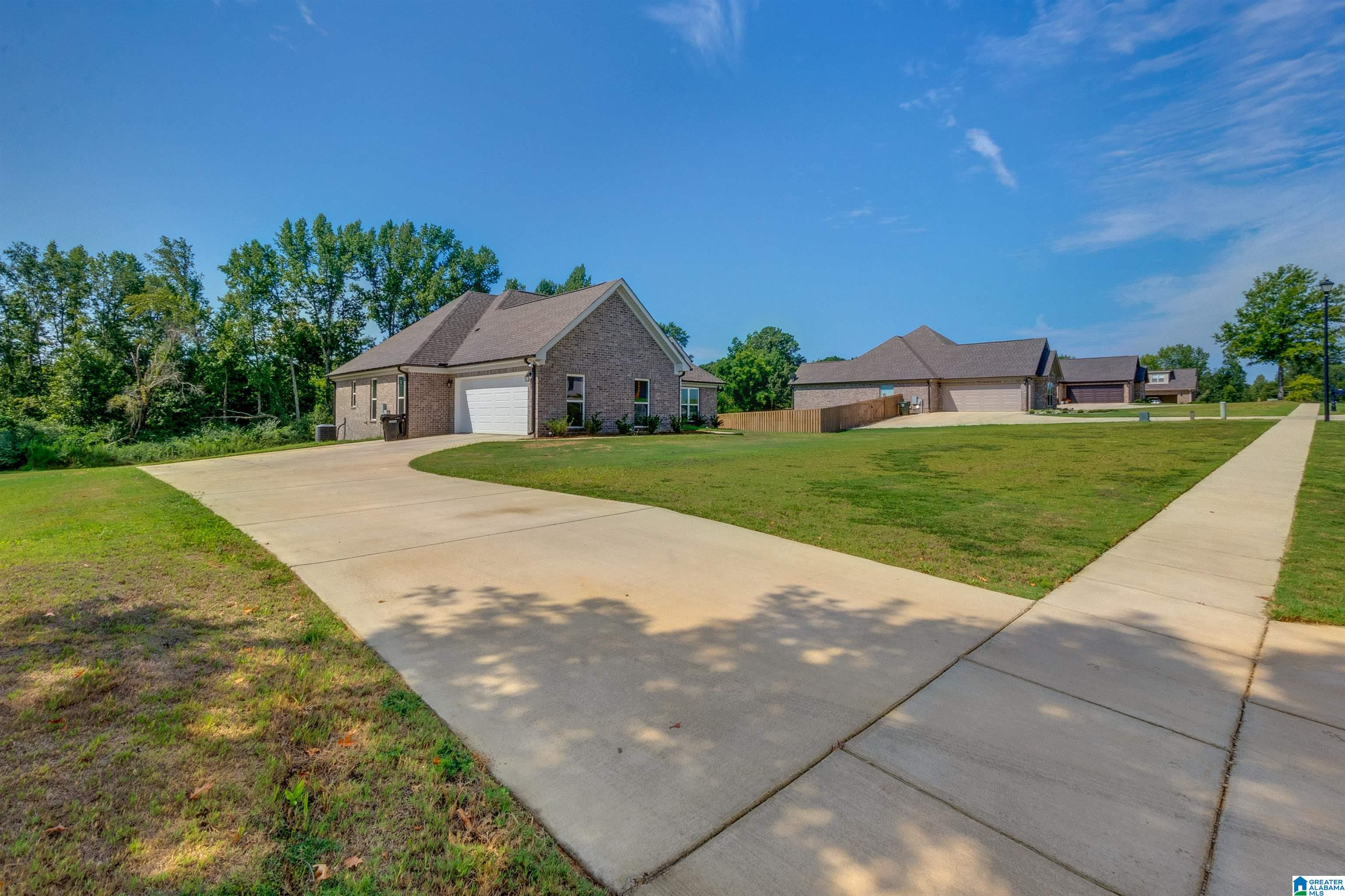 185 Crest Loop Road Clanton, AL 35045 - Photo 4 of 50