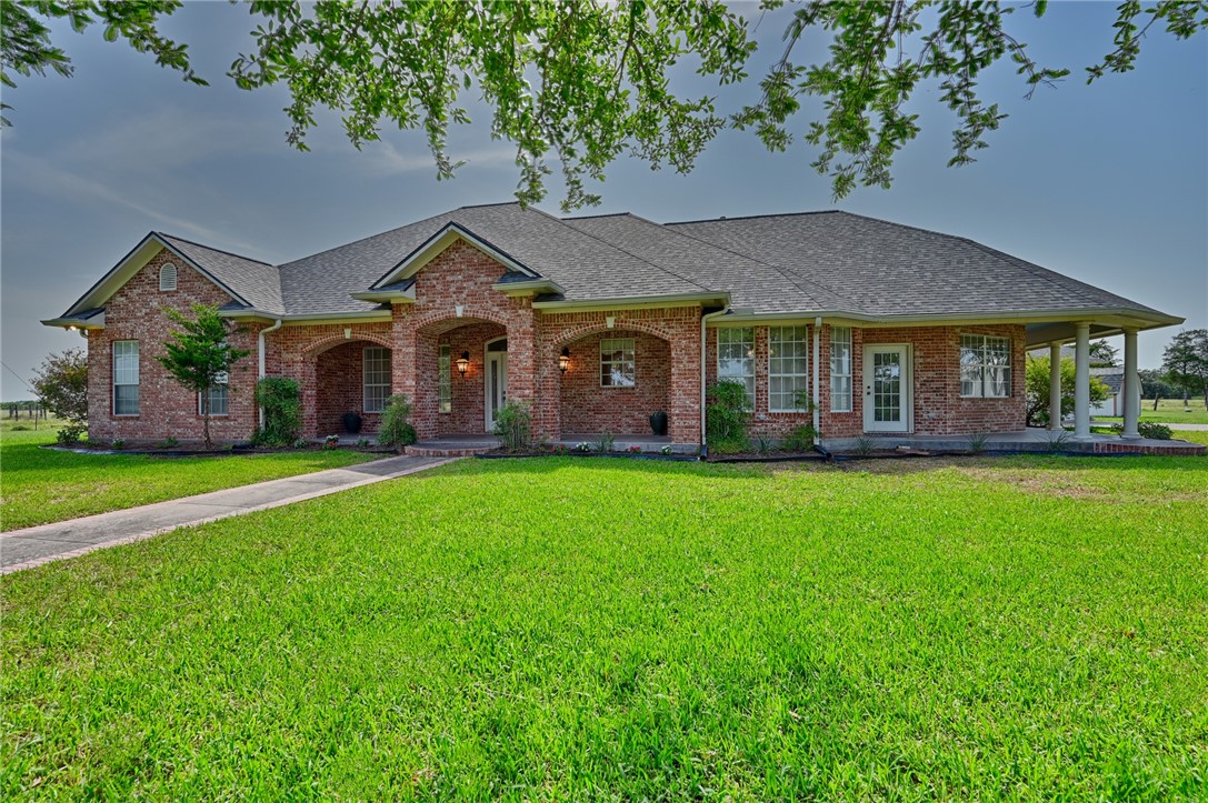 2120 Hohenwalde School Road Brenham, TX 77833 - Photo 5 of 30 a front view of house with yard and green space