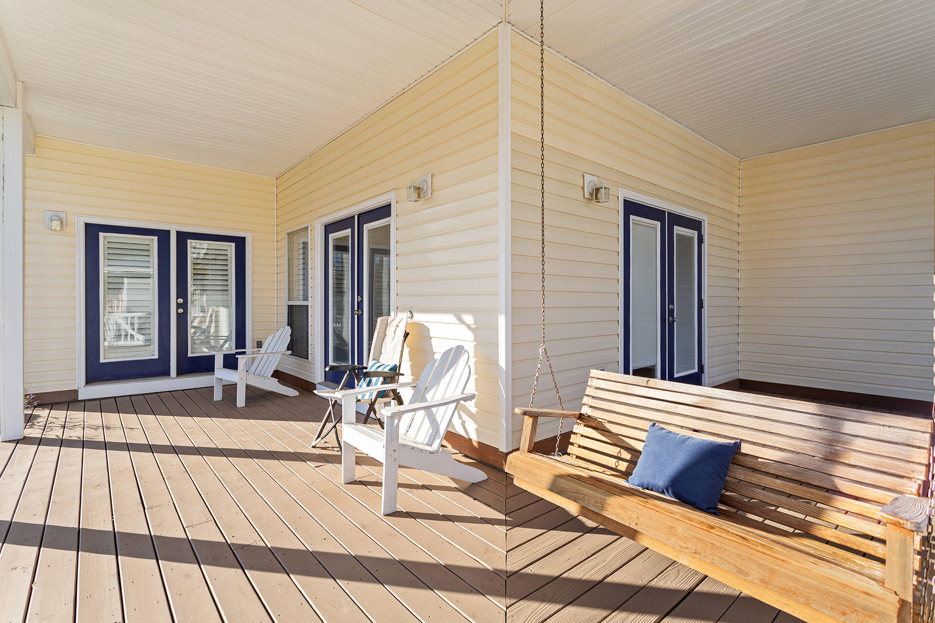 4460 Clipper Cove Destin, FL 32541 - Photo 5 of 37 a view of wooden floor with a couch