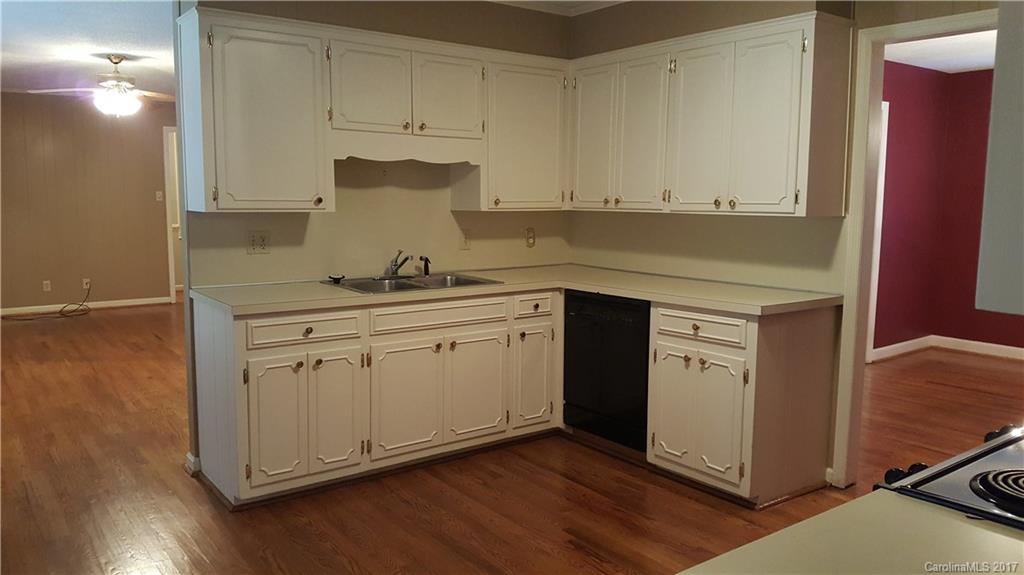 2754 Rolling Hills Road Lancaster, SC 29720 - Photo 6 of 20 Gallery Image 6