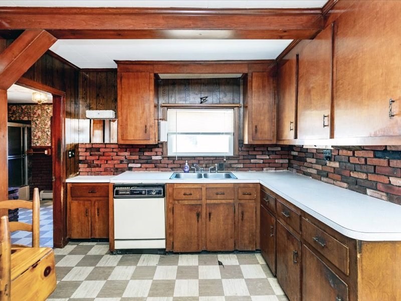 11 Jacques Street Lowell, MA 01850 - Photo 10 of 30