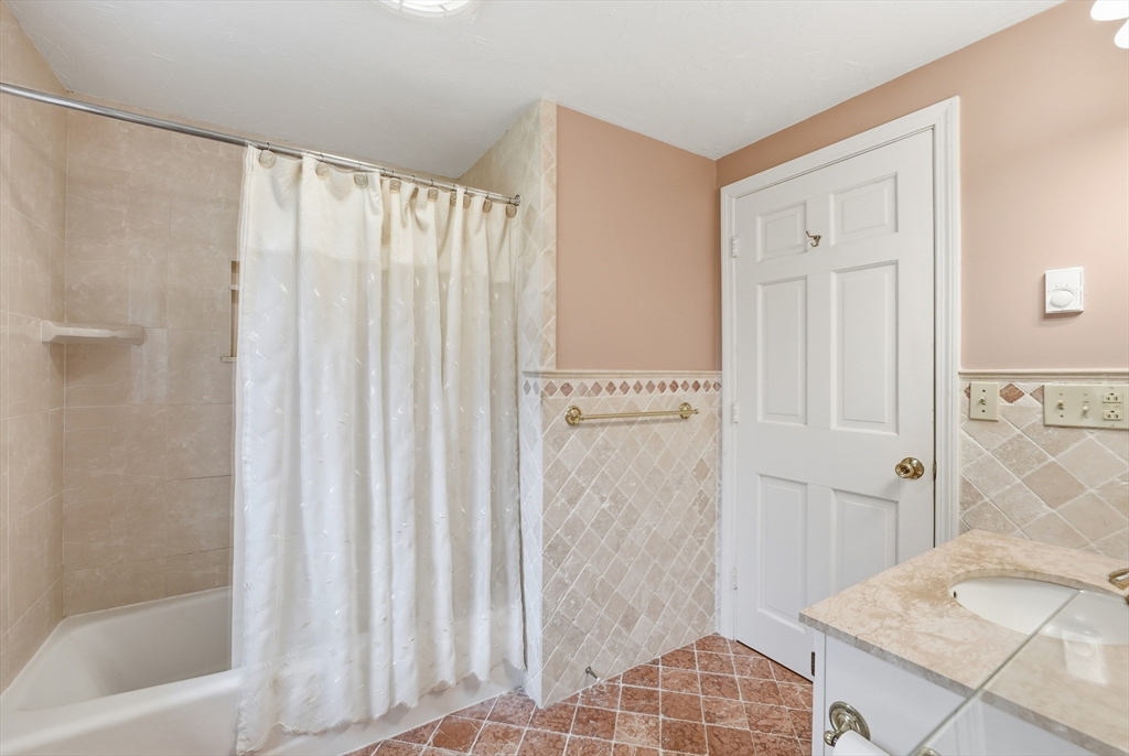 292 Cedar Street Sturbridge, MA 01518 - Photo 23 of 38 Gallery Image 23
