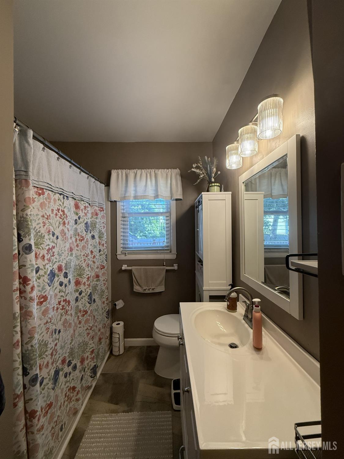 39 Stratford Road East Brunswick, NJ 08816 - Photo 16 of 26