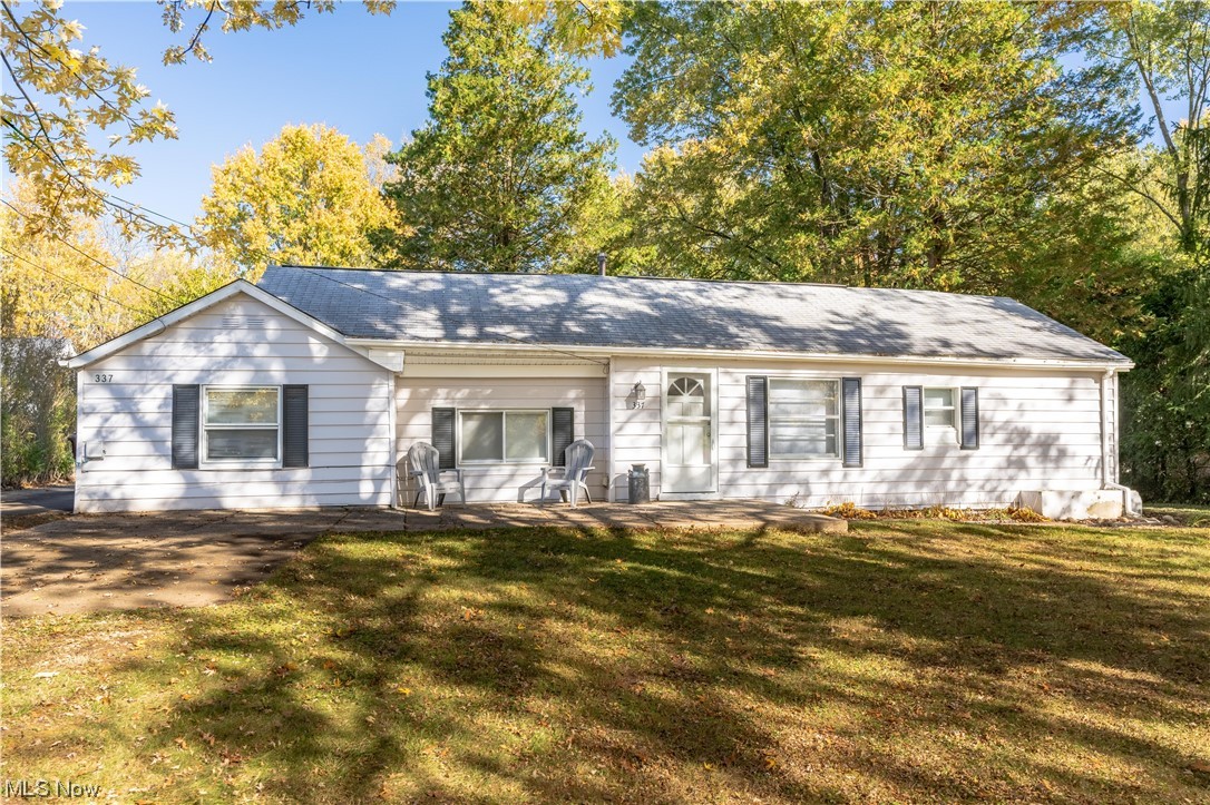 337 Yager Road Clinton, OH 44216 - Photo 1 of 34 Ranch-style house featuring a front yard