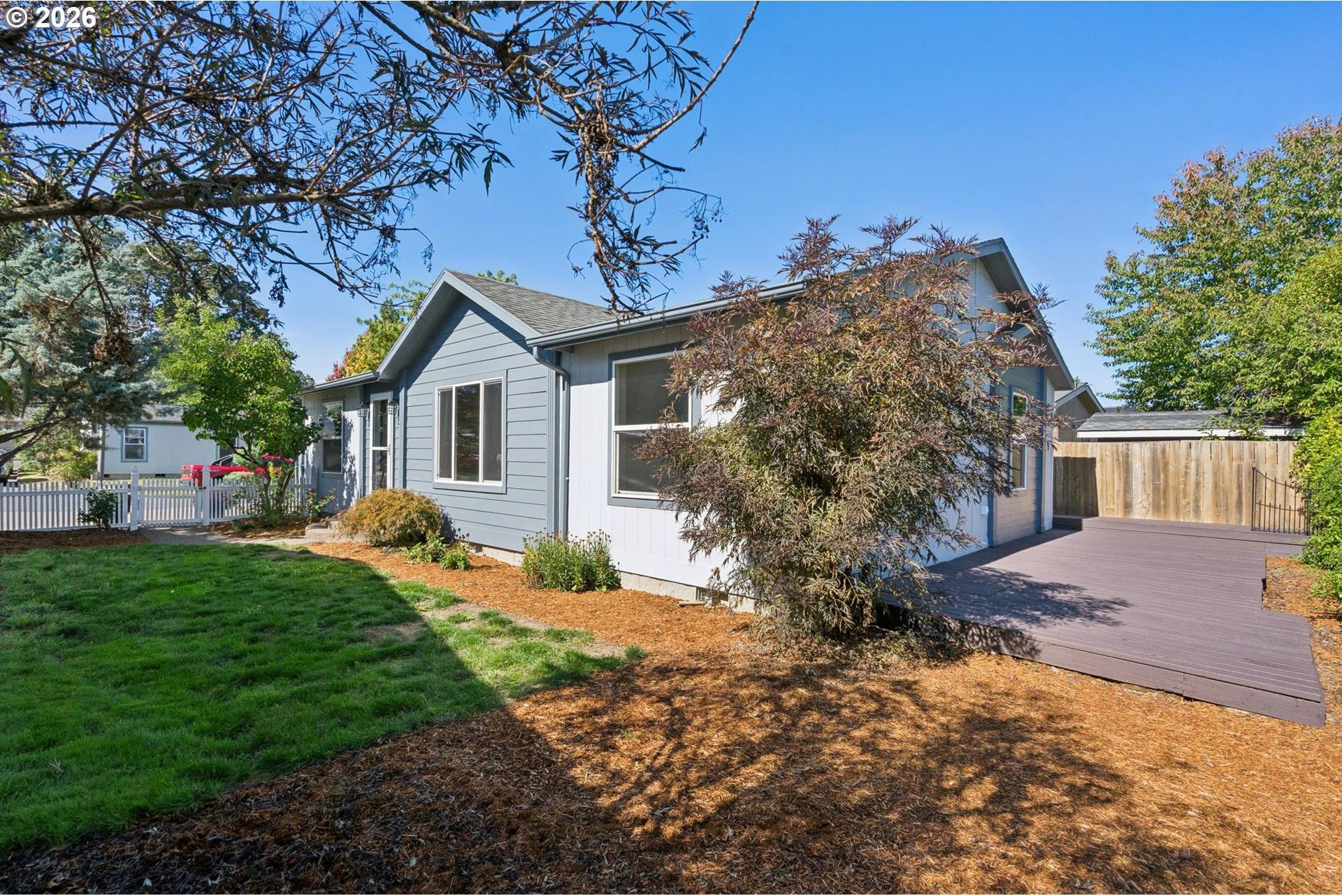 508 Madsen Loop Carlton, OR 97111 - Photo 4 of 36 Gallery Image 4