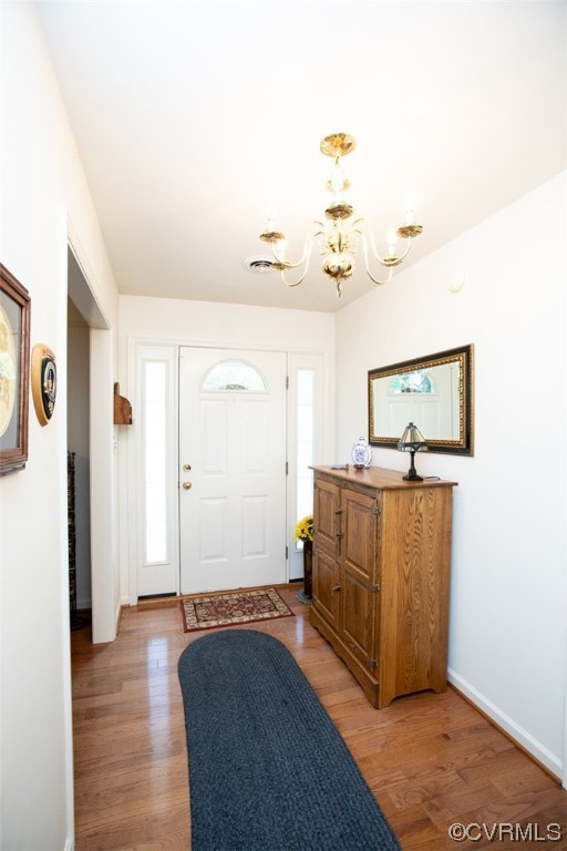 3384 Rice Creek Road Farmville, VA 23901 - Photo 9 of 50 a view of a livingroom with wooden floor
