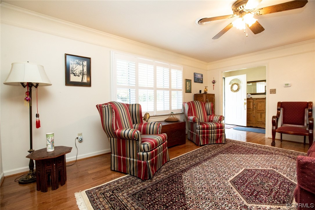 3384 Rice Creek Road Farmville, VA 23901 - Photo 10 of 50 a living room with furniture and wooden floor
