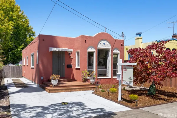 $899,000 | 2228 Spaulding Avenue, Berkeley, CA 94703