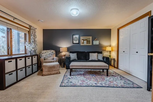 $650,000 | 2804 32nd Street South, Fargo, ND 58103
