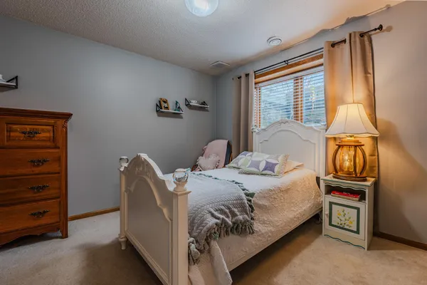 $650,000 | 2804 32nd Street South, Fargo, ND 58103