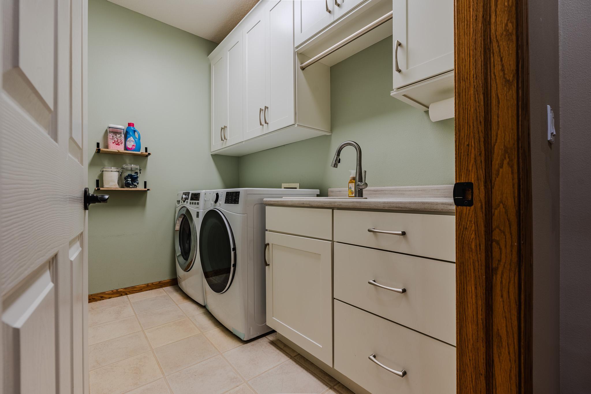 2804 32nd Street South Fargo, ND 58103 - Photo 42 of 47