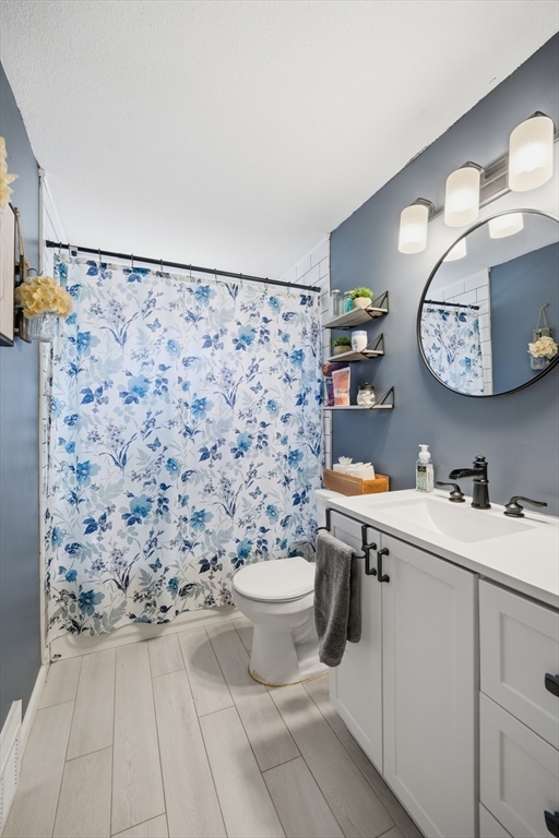 88 Agnes Street Springfield, MA 01118 - Photo 16 of 31