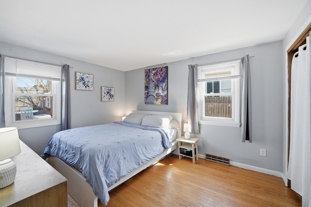 88 Agnes Street Springfield, MA 01118 - Photo 19 of 31