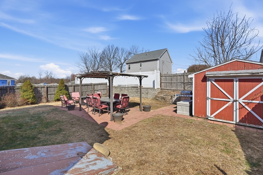 88 Agnes Street Springfield, MA 01118 - Photo 31 of 31