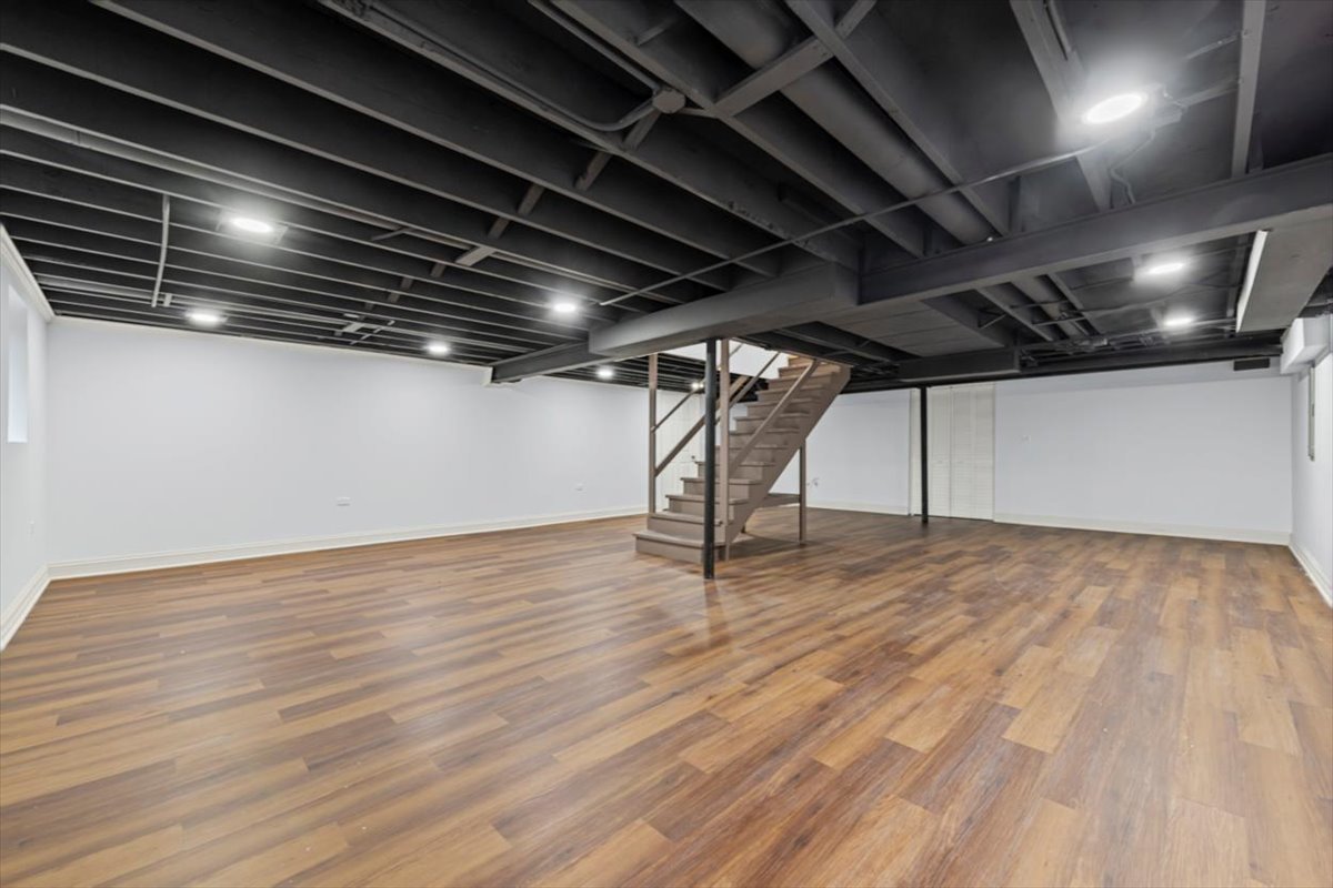 2527 Checker Road Long Grove, IL 60047 - Photo 26 of 32 a view of empty room