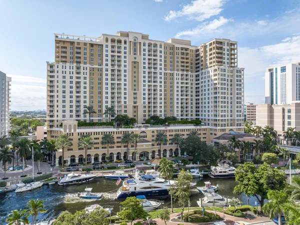 $2,700 | 511 Southeast 5th Avenue, Unit 723, Fort Lauderdale, FL 33301