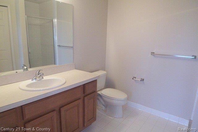 754 East Bluff Court Rochester, MI 48306 - Photo 14 of 20 BATHROOM 2