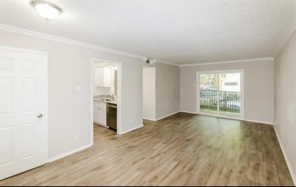 $1,500 | 4859 Cedar Springs Road, Unit 152, Dallas, TX 75219