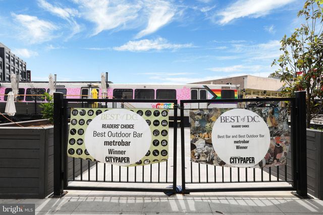 a view of a tennis court