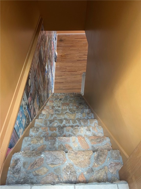21 Old Altamont Ridge Road Greenville, SC 29609 - Photo 10 of 39