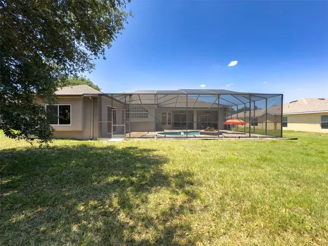 a front view of house with yard