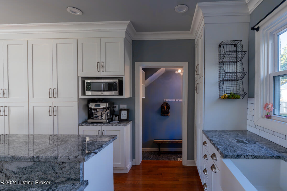 3305 Lexington Road Louisville, KY 40206 - Photo 26 of 82 121724-3305-Lexington-Road-37