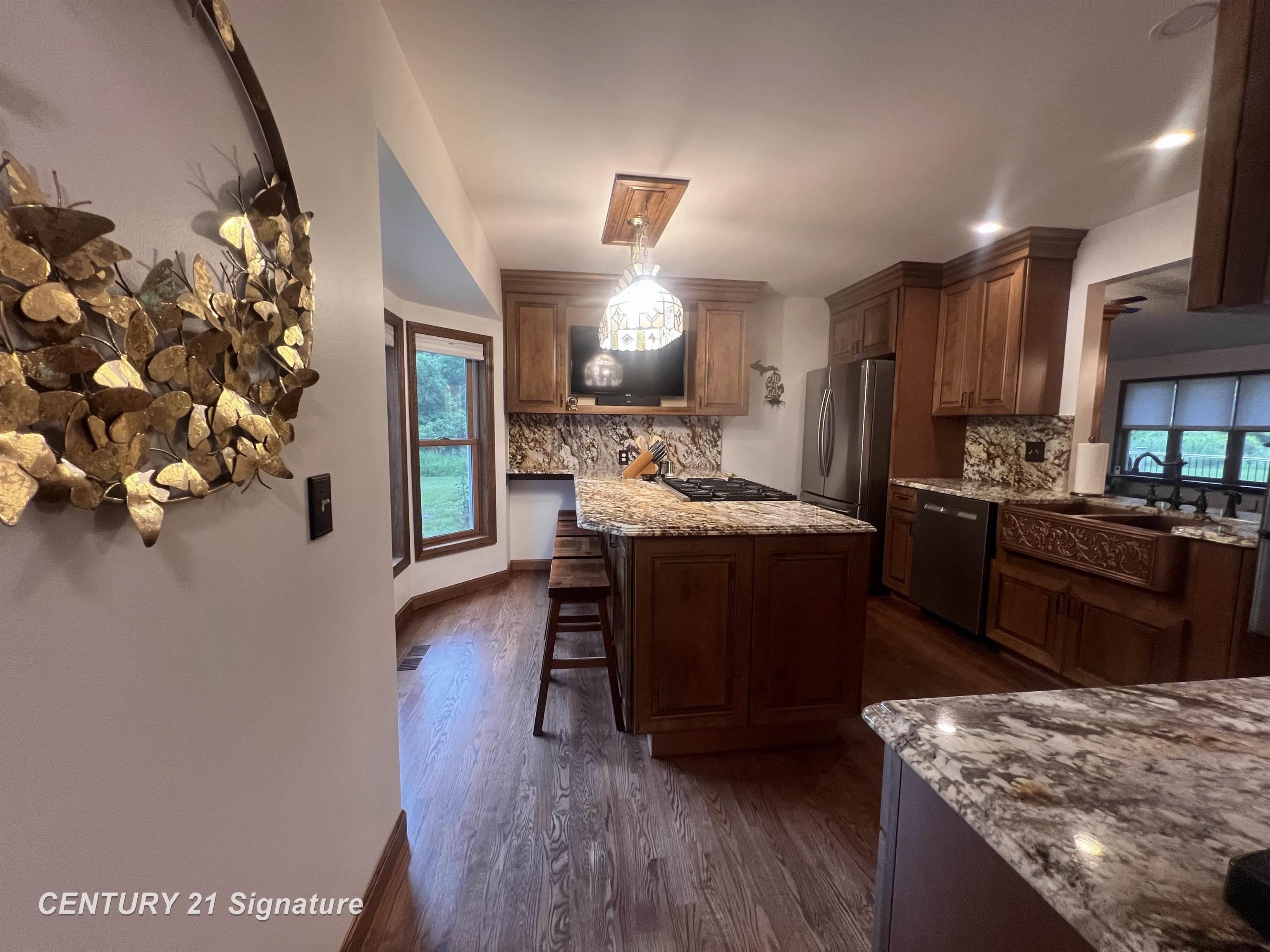 6399 West Ray Road Linden, MI 48451 - Photo 12 of 76 50178988-59d00dbe-b5b5-4306-8efc-7131ae3f0ee5.JPG