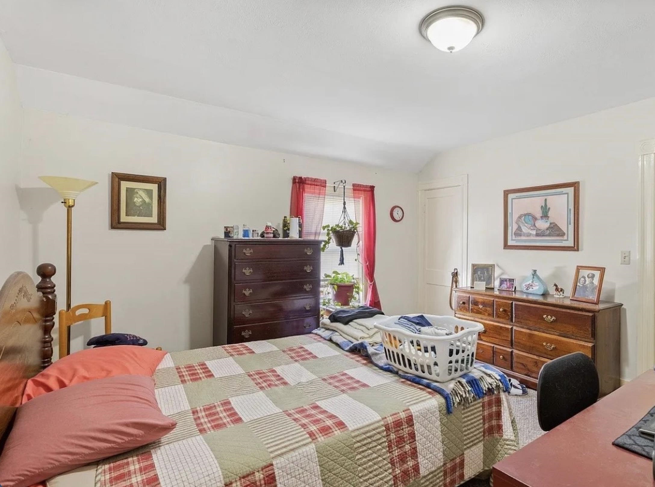 227 Laval Street Manchester, NH 03102 - Photo 14 of 15