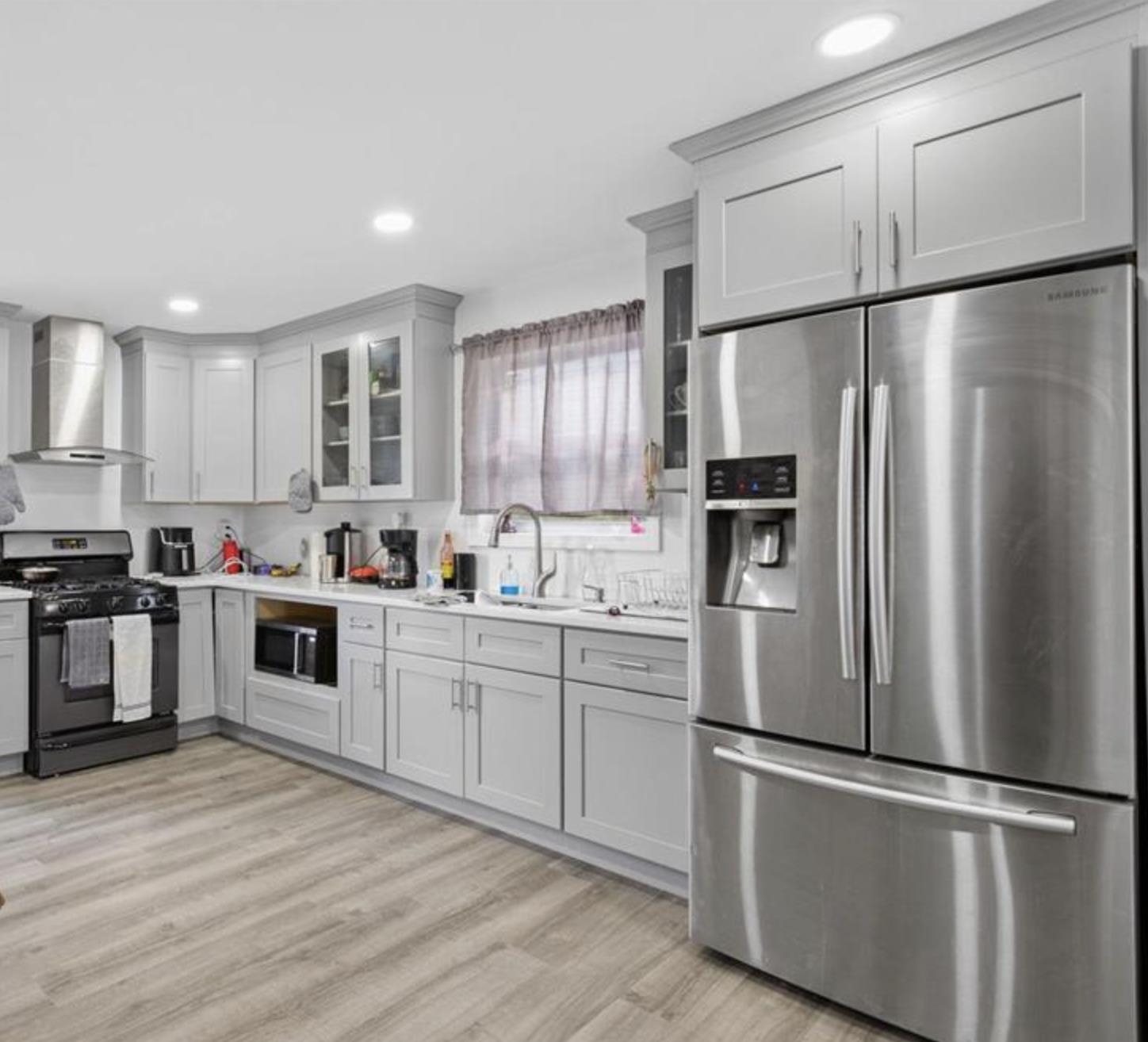 227 Laval Street Manchester, NH 03102 - Photo 10 of 15