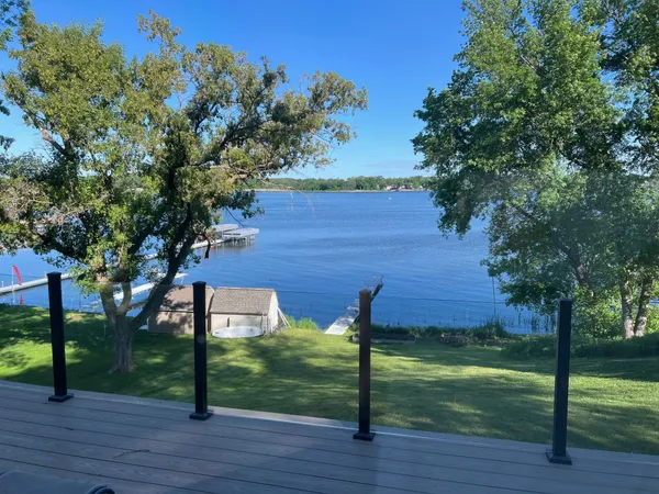 $899,900 | 2050 Lake View Drive, Jordan, MN 55352