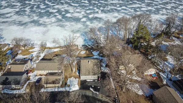 $899,900 | 2050 Lake View Drive, Jordan, MN 55352