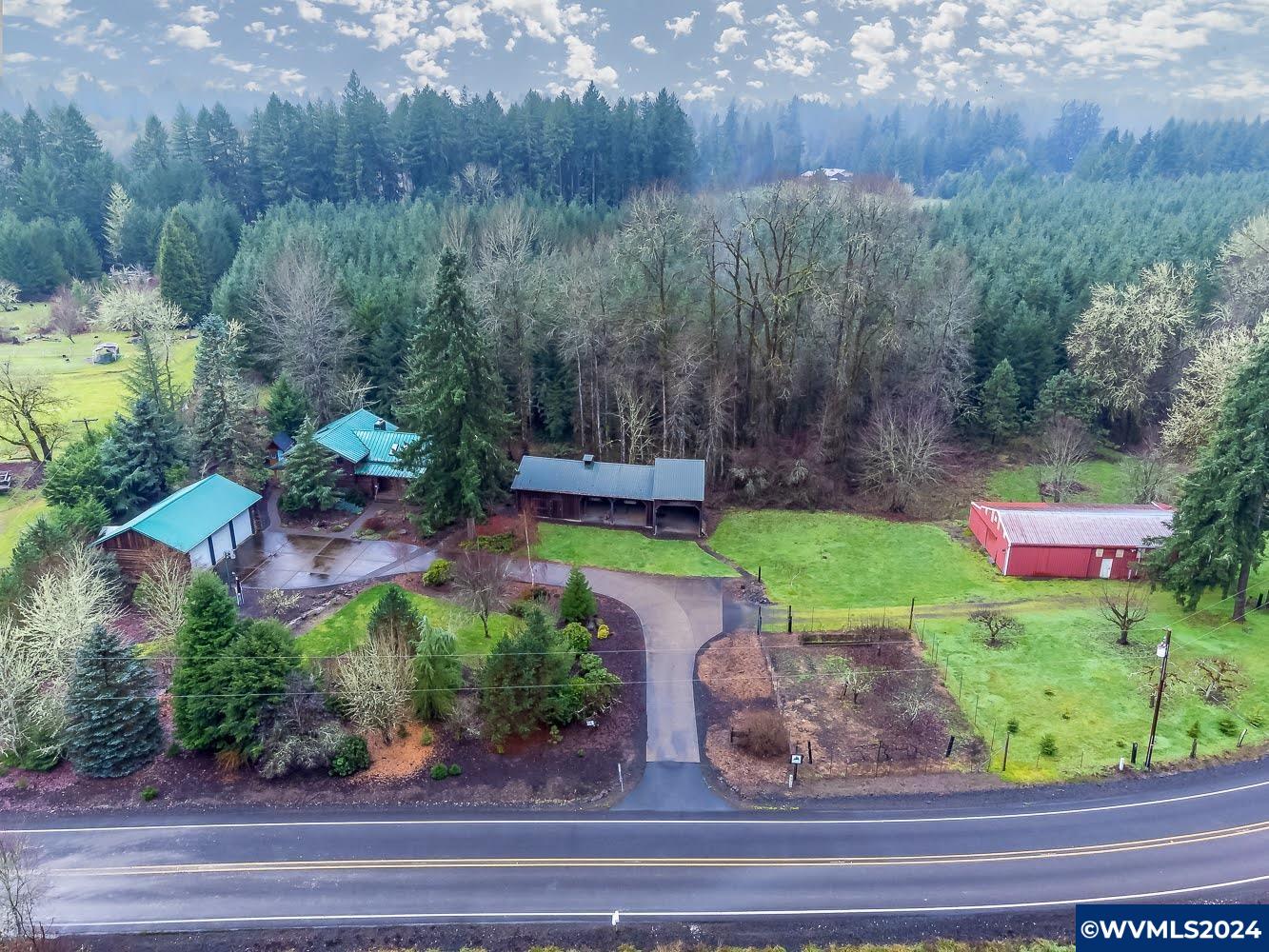 28612 Pleasant Valley Road Sweet Home, OR 97386 - Photo 3 of 42 Gallery Image 3
