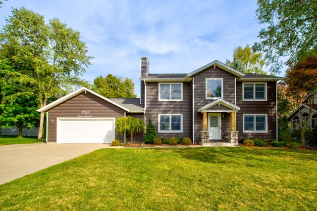 $434,000 | 1785 Meadow Grove Place, St. Joseph, MI 49085