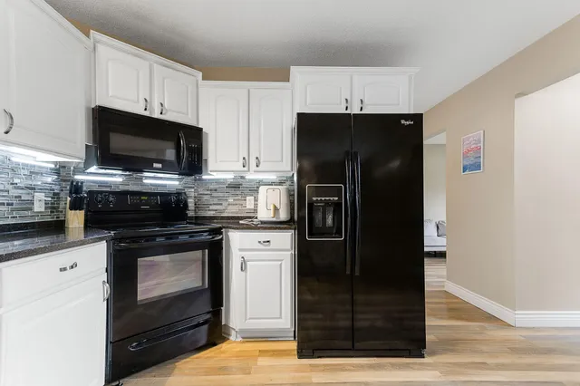 $434,000 | 1785 Meadow Grove Place, St. Joseph, MI 49085