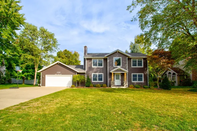 $434,000 | 1785 Meadow Grove Place, St. Joseph, MI 49085