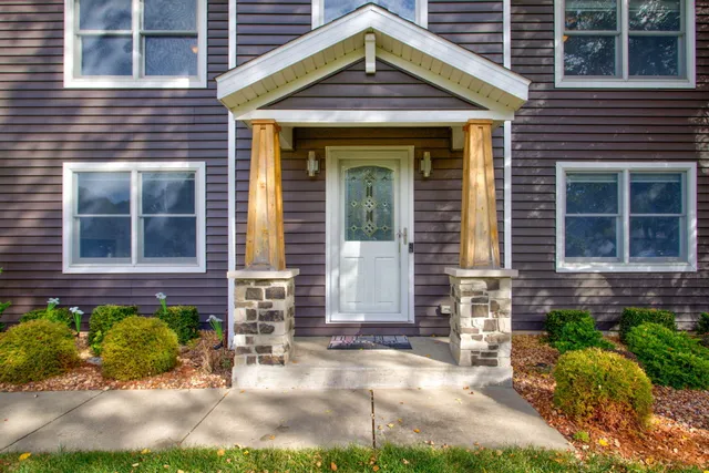 $434,000 | 1785 Meadow Grove Place, St. Joseph, MI 49085