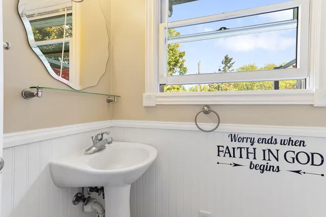 $434,000 | 1785 Meadow Grove Place, St. Joseph, MI 49085