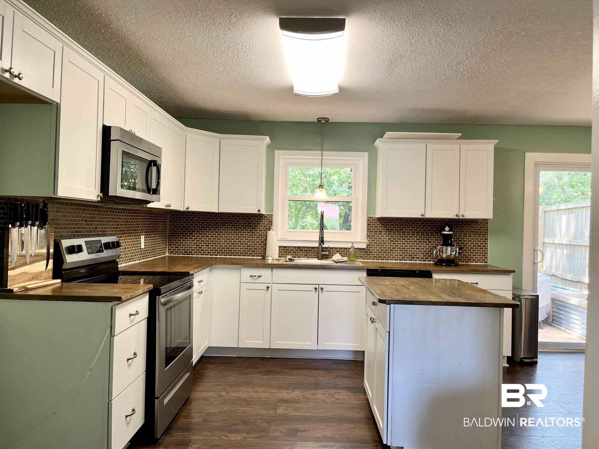 901 Cleveland Road Saraland, AL 36571 - Photo 8 of 32