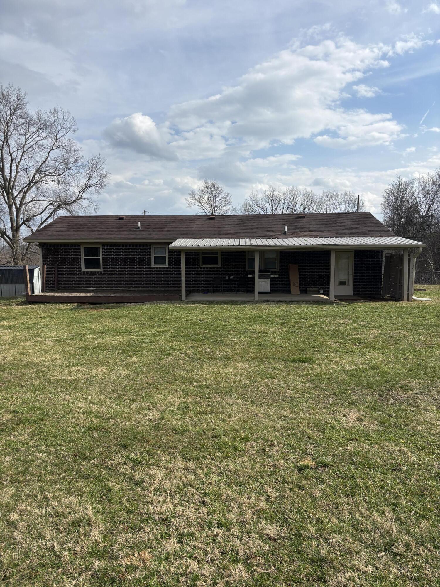 861 Barnett Road Brodhead, KY 40409 - Photo 2 of 18 IMG_2342