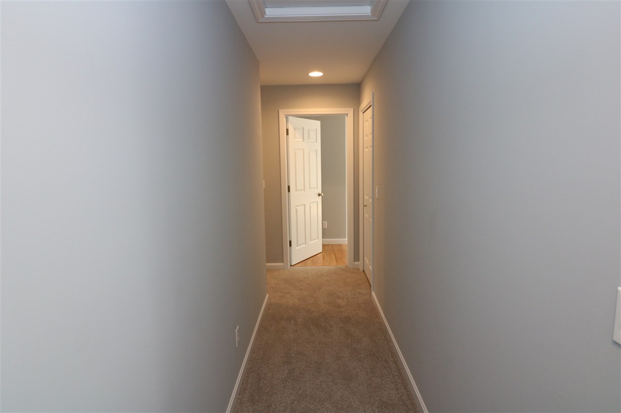 19 French Road, Unit 103 Epping, NH 03042 - Photo 31 of 40
