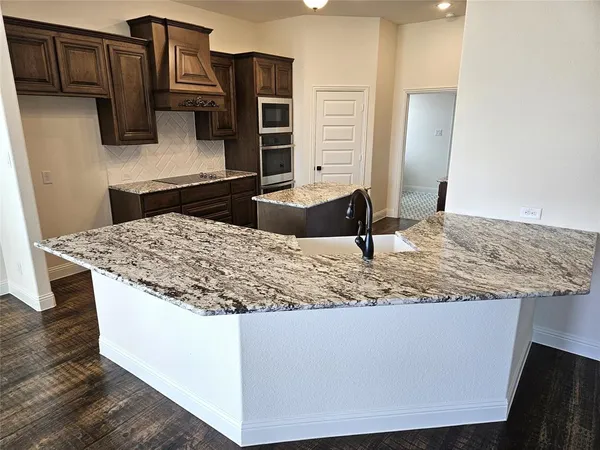 $696,265 | 1453 Enloe Road, Howe, TX 75459