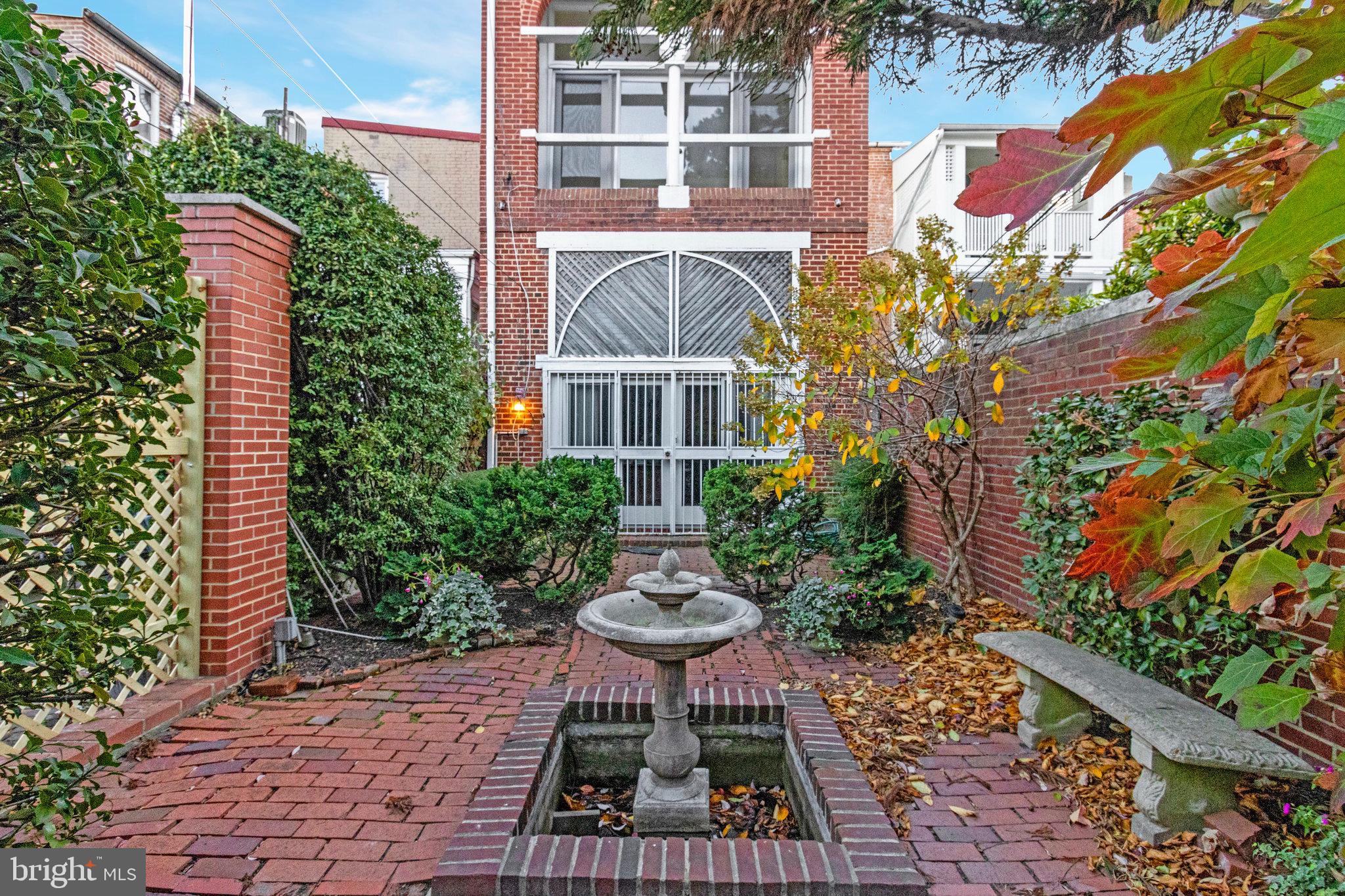 626 A Street Northeast Washington, DC 20002 - Photo 30 of 33 a view of a patio with table and chairs and potted plants