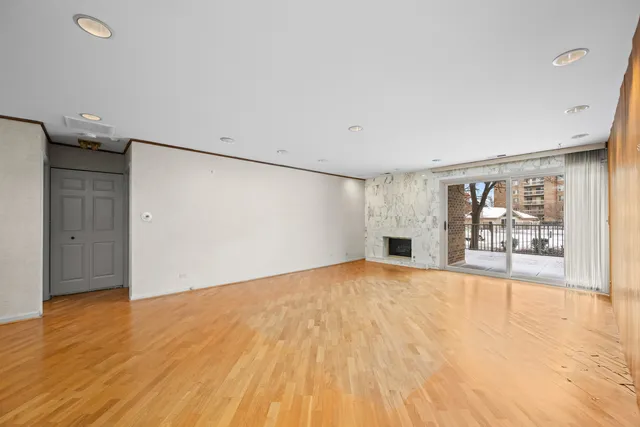 $525,000 | 1280 Rudolph Drive, Unit 1F, Northbrook, IL 60062