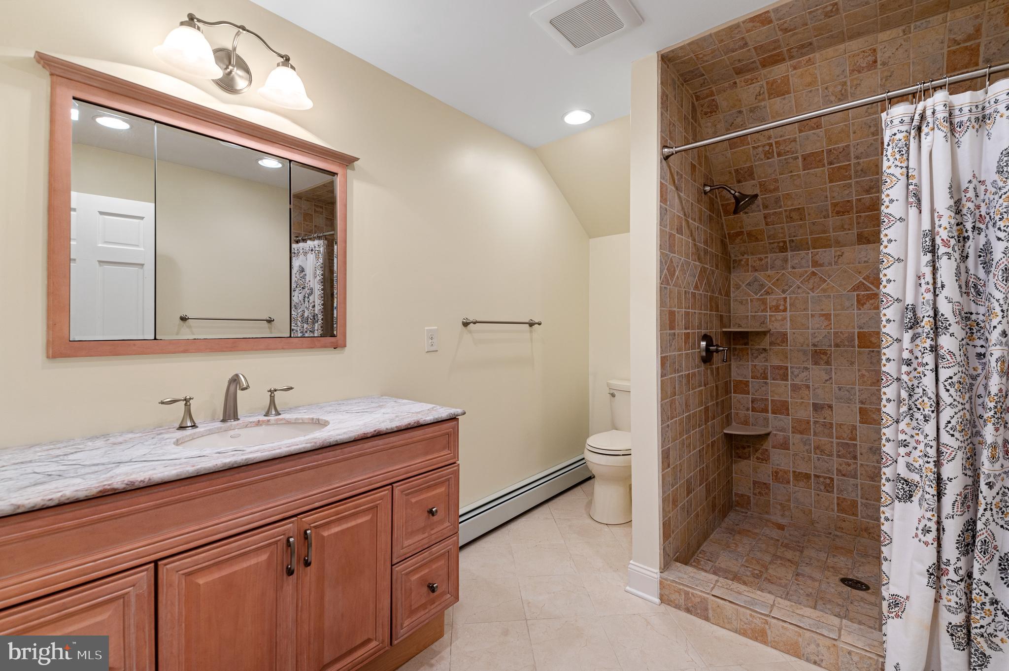 654 Andover Road Newtown Square, PA 19073 - Photo 35 of 47 Bathroom #3 - Added Above Garage